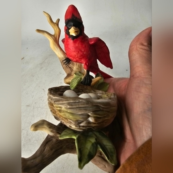 Ceramic Cardinal on a branch‎ with eggs in a nest - Picture 7 of 8